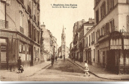 ENGHIEN LES BAINS - La Rue De Mora Et L'Eglise - Enghien Les Bains