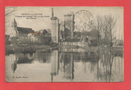 C.P.A. ( 18 ) « MEHUN-sur-YEVRE  » Château De Charles VII , Vu Des Bords De L'Yères  - Jolie Vue Générale  X2phots - Mehun-sur-Yèvre