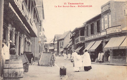 Madagascar - TANANARIVE - La Rue Amiral-Pierre, Epicerie Centrale L. Novas - Ed. Inconnu 53 - Madagaskar