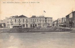 Tunisie - BIZERTE - Place De La Mairie - Hôtel De L'Amirauté - Restaurant Sans Pareil - Ed. L. 808 - Tunisia