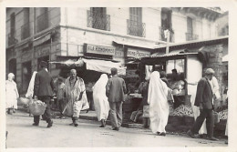 ALGER - Magasin A La Renommée Des Bons Produits - CARTE PHOTO - Ed. Inconnu  - Algiers
