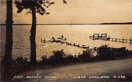 CLEAR LAKE (IA) Just Before Sunset - REAL PHOTO - Autres & Non Classés