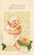 N°23881 - Pâques - Flatscher - Fröhliches Osterfest - Jeune Enfant Avec Des Poussins - Pascua