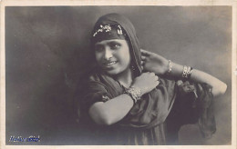 Egypt - Native Girl - REAL PHOTO - Publ. The Cairo Postcard Trust - Otros & Sin Clasificación