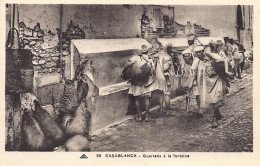 Maroc - CASABLANCA - Guerrabs (porteurs D'eau) à La Fontaine - Ed. CAP 68 - Casablanca