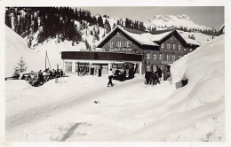 Österreich - Lech (V) Dorf Unter Schnee - Lech