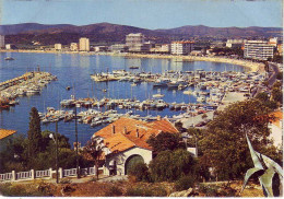 (83). Le Lavandou. 9.206 Baie & 61 Vue Générale - Le Lavandou