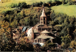 63 ORCIVAL  L'église Romane  (Scan R/V) N°   34   \MT9106 - Le Mont Dore