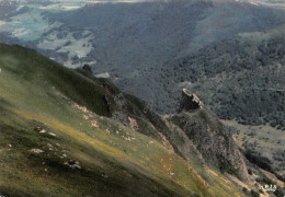 63 LE-MONT-DORE  Vallée De Chaudefour La Crête Du Coq             (Scan R/V) N°   3   \MT9106 - Le Mont Dore