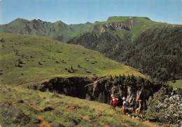 63 LE-MONT-DORE  Le Chemin Des Crêtes           (Scan R/V) N°   5   \MT9106 - Le Mont Dore