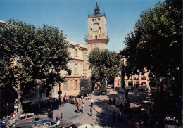 13 AIX-en-PROVENCE  La Place De La Mairie  (Scan R/V) N°   50   \MT9100 - Aix En Provence