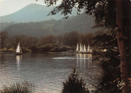 63 MUROL Chambon Sur Lac  Des Voiliers Sur Le Lac  (Scan R/V) N°   74   \MT9109 - Besse Et Saint Anastaise