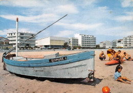 66  CANET PLAGE En Rousillon DIXMUDE.I Sur La Plage   (Scan R/V) N°   36   \MT9119 - Canet En Roussillon