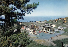 38  Chamrousse  Station Sportive Vue Du Centre (Scan R/V) N°   40   \MT9148 - Chamrousse