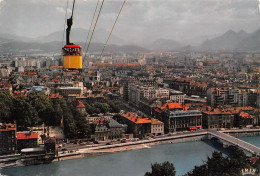 38 GRENOBLE   La Bastille  Le Téléphérique  Et Quai Stéphane JAY    (Scan R/V) N°  23   \MT9147 - Grenoble