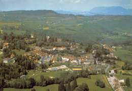 38  Saint-Geoire-en-Valdaine La Piscine  Et Le Camping Vue Aérienne             (Scan R/V) N°   39   \MT9153 - Saint-Geoire-en-Valdaine