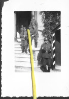 88 183 0524 WW2 WK2 VOSGES  VITTEL HOTEL BEAU SITE  SOLDATS ALLEMANDS 1940 - Guerra, Militari