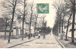 MENNECY - Route De Paris - Très Bon état - Mennecy