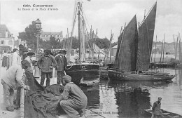 CONCARNEAU - Le Bassin Et La Place D'Armes - Très Bon état - Concarneau