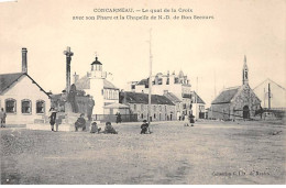 CONCARNEAU - Le Quai De La Croix Avec Son Phare Et La Chapelle De Notre Dame De Bon Secours - Très Bon état - Concarneau