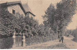 TROUVILLE SUR MER - Le Châlet Cordier - Très Bon état - Trouville