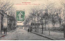 VARENNES SUR ALLIER - Place De L'Hôtel De Ville - Très Bon état - Other & Unclassified