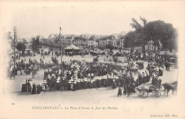 CONCARNEAU - La Place D'Armes Le Jour Du Pardon - Très Bon état - Concarneau