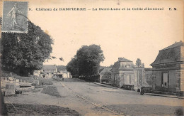 Château De DAMPIERRE - La Demi Lune Et La Grille D'Honneur - Très Bon état - Dampierre En Yvelines