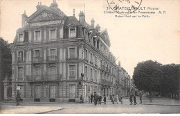 CHATELLERAULT - L'Hôtel Moderne Et Les Promenades - Très Bon état - Chatellerault