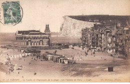 LE TREPORT - Le Casino Et L'Esplanade De La Plage - Les Falaises De Mers - Très Bon état - Le Treport