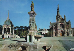 SAINTE ANNE D AURAY - LE MONUMENT AUX MORTS LA FONTAINE ET LA BASILIQUE - Sainte Anne D'Auray