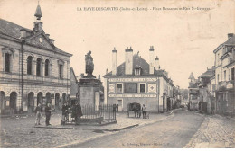 LA HAYE DESCARTES - Place Descartes Et Rue Saint Georges - état - Otros & Sin Clasificación