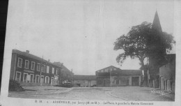 54 ABBEVILLE La Place , à Gauche La Maison Commune - Andere & Zonder Classificatie