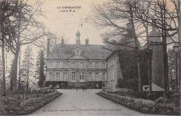 FLERS - Le Château - Hôtel De Ville - Très Bon état - Flers