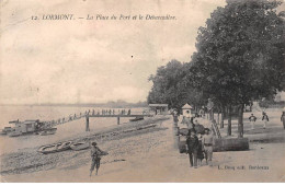 LORMONT - La Place Du Port Et Le Débarcadère - état - Andere & Zonder Classificatie