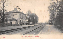 LES ORMES - La Gare - Très Bon état - Andere & Zonder Classificatie