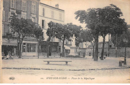 IVRY SUR SEINE - Place De La République - Très Bon état - Ivry Sur Seine