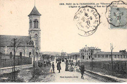 Parc De La FAISANDERIE Par VILLENEUVE LE ROI - L'Eglise Et Les Ecoles Et Rue Du Commerce - Très Bon état - Villeneuve Le Roi