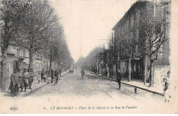 LE BOURGET - Place De La Mairie Et La Rue De Flandre - état - Le Bourget