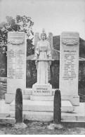 LOMONT - Monument Aux Morts - Très Bon état - Andere & Zonder Classificatie