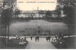 VANVES - Lycée Michelet - Le Jet D'eau Et La Pelouse - Très Bon état - Vanves