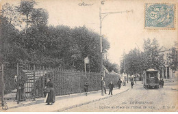 COURBEVOIE - Square Et Place De L'Hôtel De Ville - Très Bon état - Courbevoie