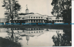 R045518 Old Postcard. Lake And House - World