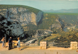 07 Vallon-Pont-d'Arc  Le Belvédère De SERRE-de-TOURRE   (Scan R/V) N°   38   \PB1103 - Vallon Pont D'Arc