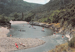 07 Vallon-Pont-d'Arc Gorges De L'Ardèche Descente En Canoë (Scan R/V) N°   16   \PB1103 - Vallon Pont D'Arc