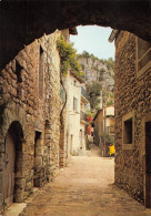 07 Vogüé  Ruelle Vers La Place  (Scan R/V) N°   21   \PB1101 - Aubenas