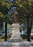 02  Origny-Sainte-Benoite La Statue De Ste Benoite  (Scan R/V) N°   32   \PB1119 - Saint Quentin