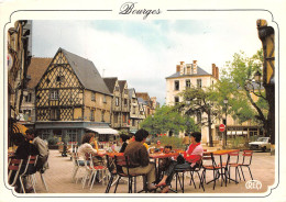 18 BOURGES   Place Gordaine       (Scan R/V) N°   7   \PB1115 - Bourges