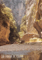 04 ROUGON  Le Verdon   Vue Du Fond Des Gorges  (Scan R/V) N°   15   \PB1114 - Gréoux-les-Bains