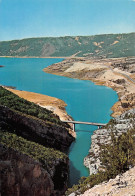 83 Lac De Sainte-Croix,    Aiguines Entrée Des Gorges  (Scan R/V) N°   43   \PB1113 - Comps-sur-Artuby